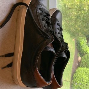 Mens 9.5 to Boot New York sneakers